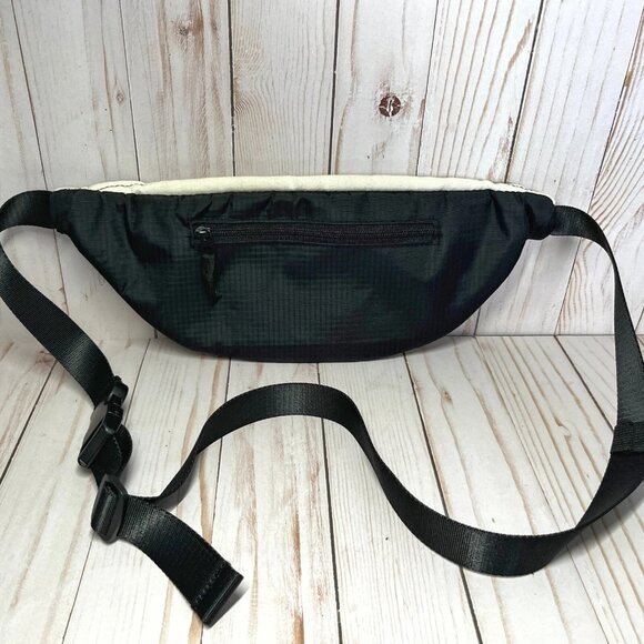 Airportag WORLD CITIZEN Canvas Fanny Pack Belt Bag - Picture 3 of 5